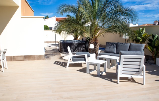 Reventa - Villa - Torrevieja - La Siesta