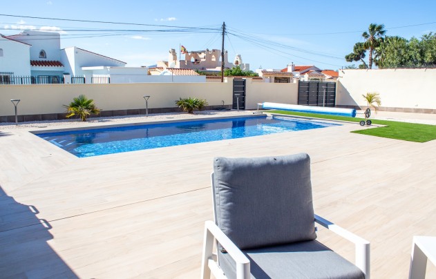 Reventa - Villa - Torrevieja - La Siesta