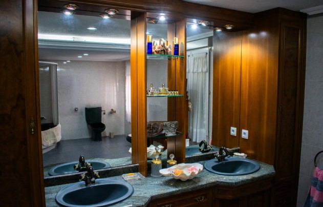 Reventa - Villa - Orihuela Costa - MUY CERCA DE LA PLAYA