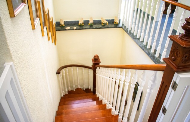 Reventa - Villa - Orihuela Costa - MUY CERCA DE LA PLAYA