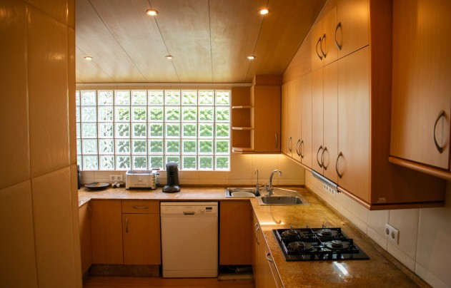 Reventa - Villa - Orihuela Costa - MUY CERCA DE LA PLAYA