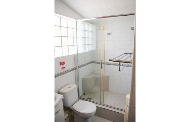 Reventa - Villa - Orihuela Costa - MUY CERCA DE LA PLAYA