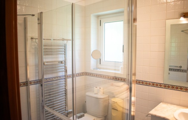 Reventa - Villa - Orihuela Costa - MUY CERCA DE LA PLAYA