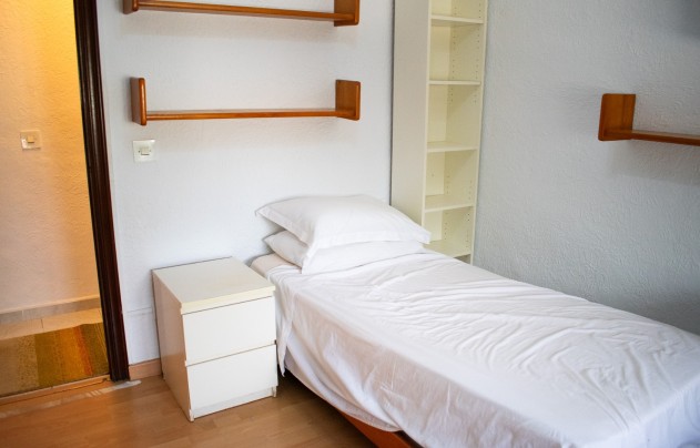 Reventa - Villa - Orihuela Costa - MUY CERCA DE LA PLAYA