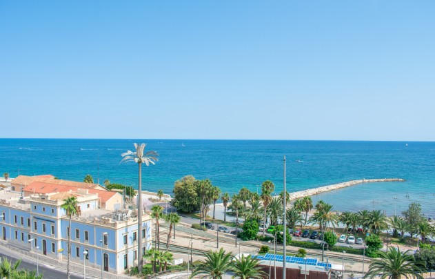 Herverkoop - Apartment - Alicante - Casco antiguo