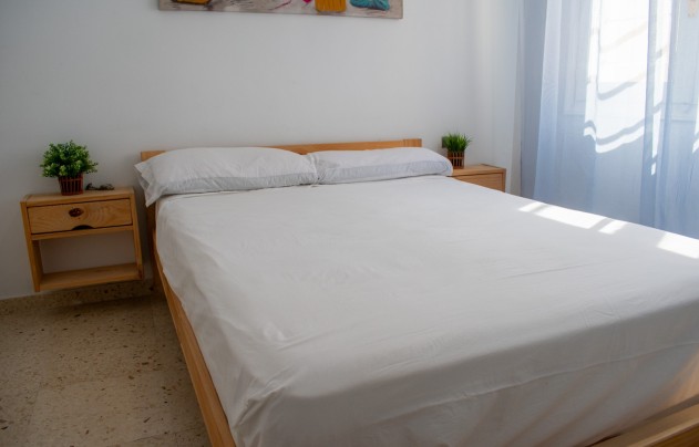 Herverkoop - Apartment - Alicante - Casco antiguo