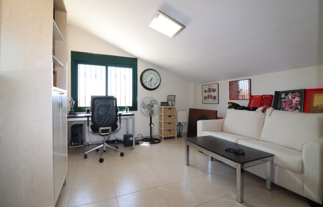 Reventa - Villa - Ciudad Quesada - La Fiesta