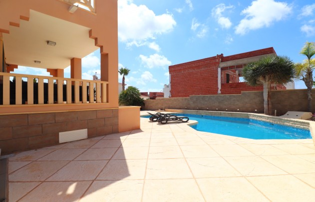 Reventa - Villa - Ciudad Quesada - La Fiesta