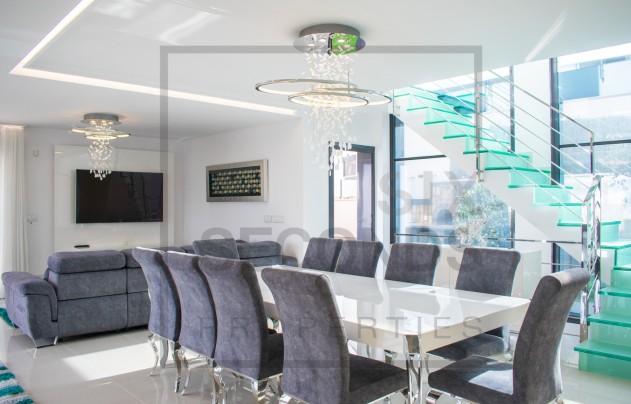 Herverkoop - Villa - San Miguel de Salinas - Urbanizaciones