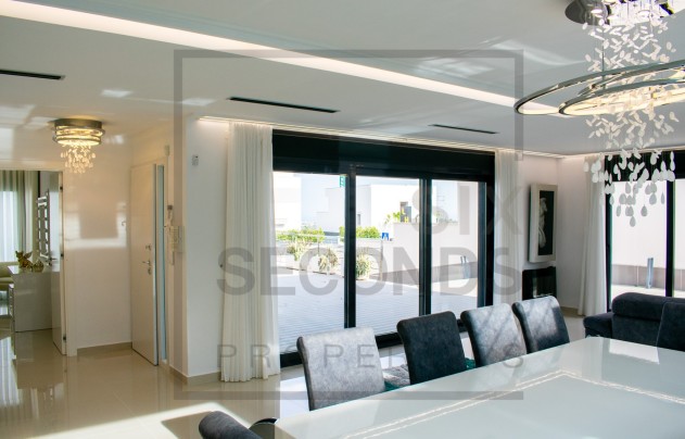 Herverkoop - Villa - San Miguel de Salinas - Urbanizaciones