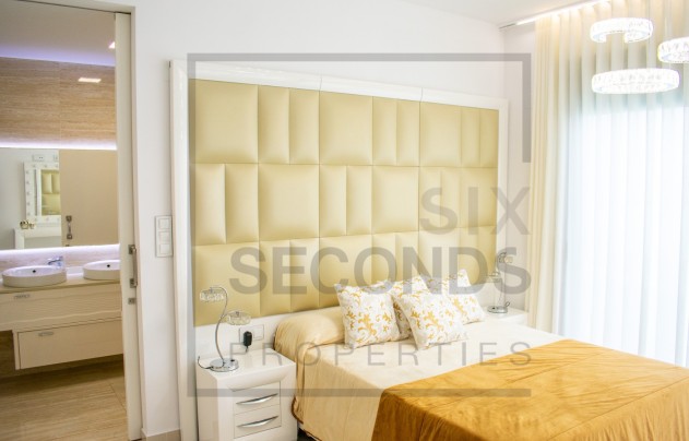 Herverkoop - Villa - San Miguel de Salinas - Urbanizaciones