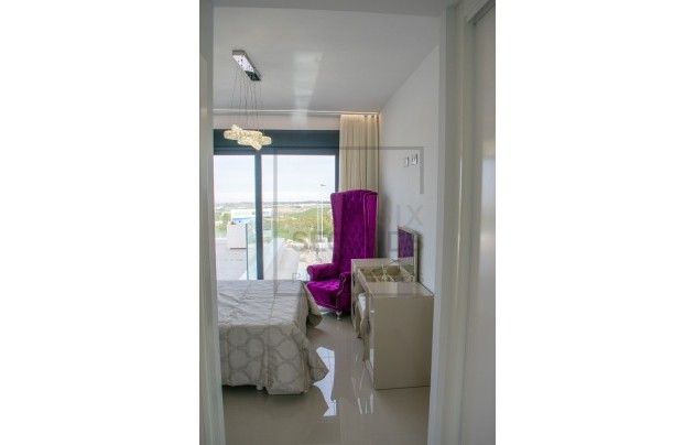 Herverkoop - Villa - San Miguel de Salinas - Urbanizaciones