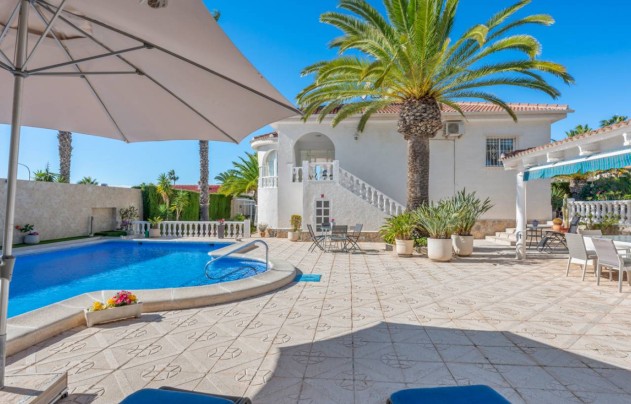 Resale - Villa - Ciudad Quesada