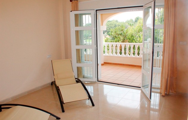 Reventa - Villa - Orihuela Costa - Campoamor Golf