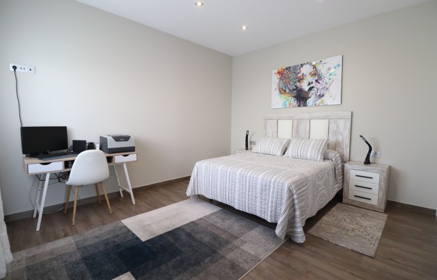 Resale - Villa - Daya Vieja