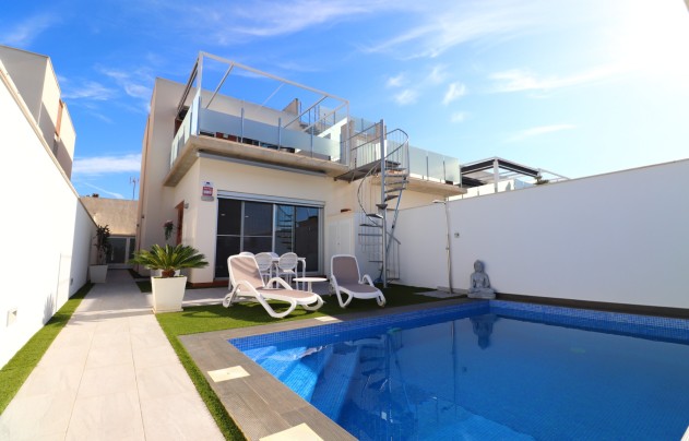 Resale - Villa - Daya Vieja