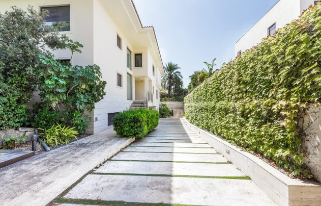 Resale - Villa - Alicante - Vistahermosa