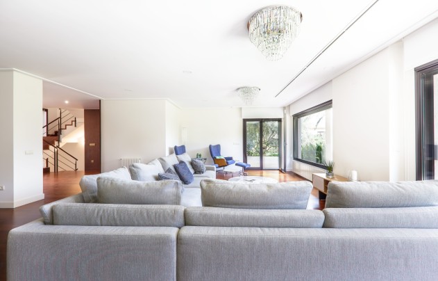 Resale - Villa - Alicante - Vistahermosa