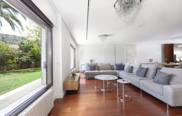 Resale - Villa - Alicante - Vistahermosa