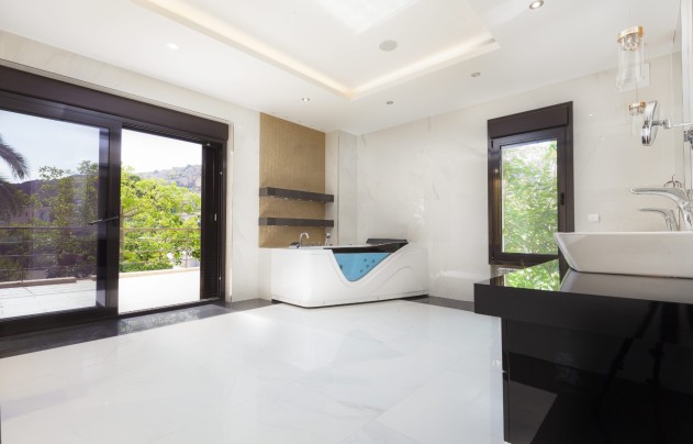 Resale - Villa - Alicante - Vistahermosa