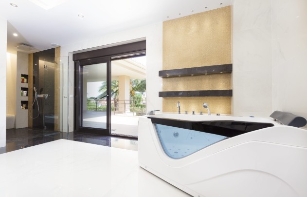 Resale - Villa - Alicante - Vistahermosa