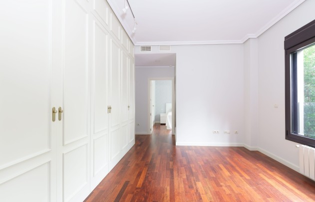 Resale - Villa - Alicante - Vistahermosa