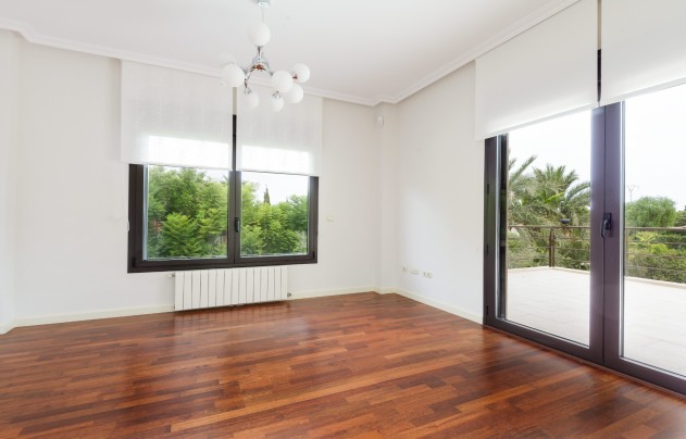 Resale - Villa - Alicante - Vistahermosa