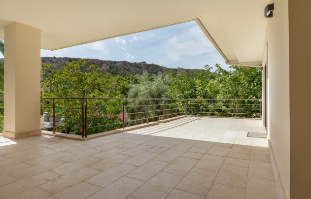 Resale - Villa - Alicante - Vistahermosa