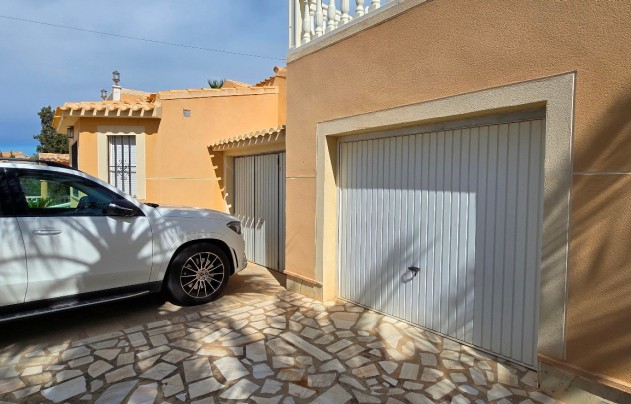 Resale - Villa - Torrevieja - El Chaparral