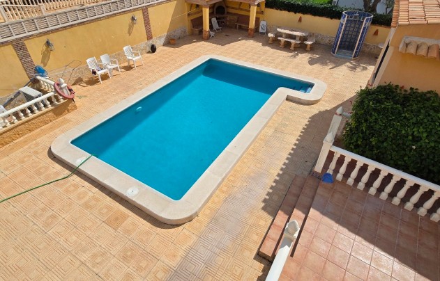 Resale - Villa - Torrevieja - El Chaparral