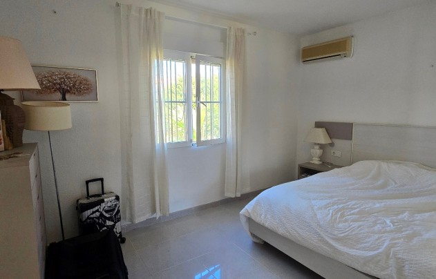 Resale - Villa - Torrevieja - El Chaparral