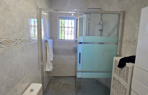 Resale - Villa - Torrevieja - El Chaparral