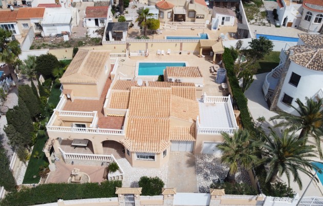 Resale - Villa - Torrevieja - El Chaparral