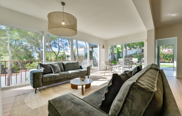 Resale - Villa - Altea