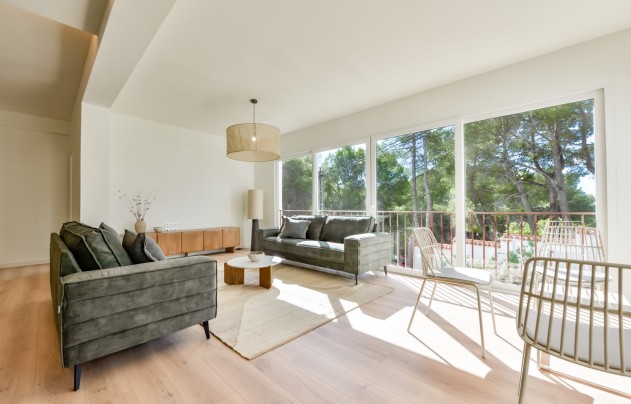 Resale - Villa - Altea