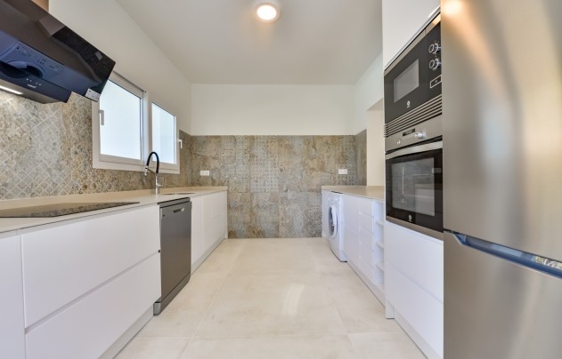 Resale - Villa - Altea