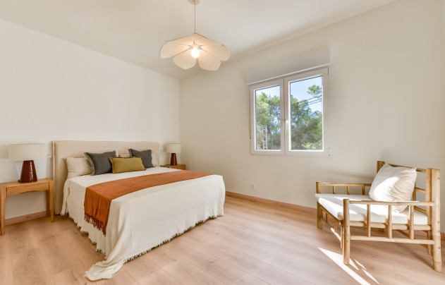 Resale - Villa - Altea