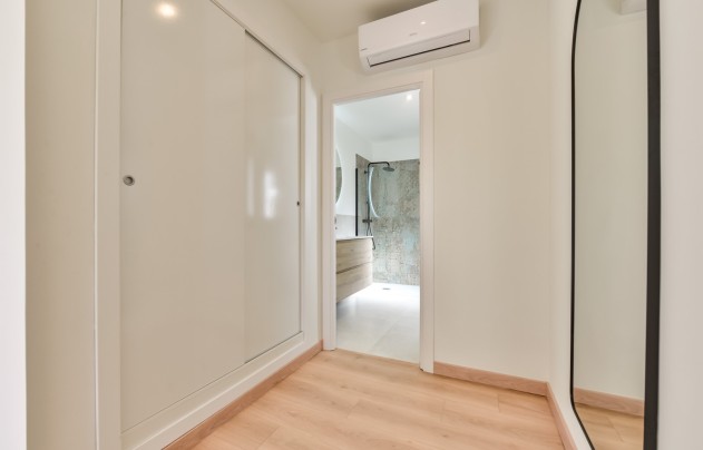 Resale - Villa - Altea