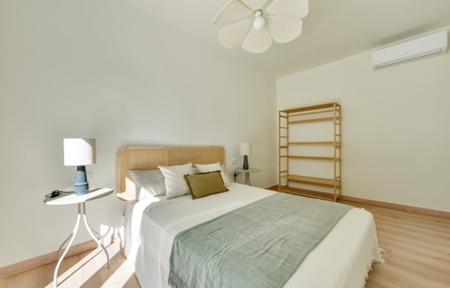 Resale - Villa - Altea