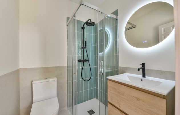 Resale - Villa - Altea