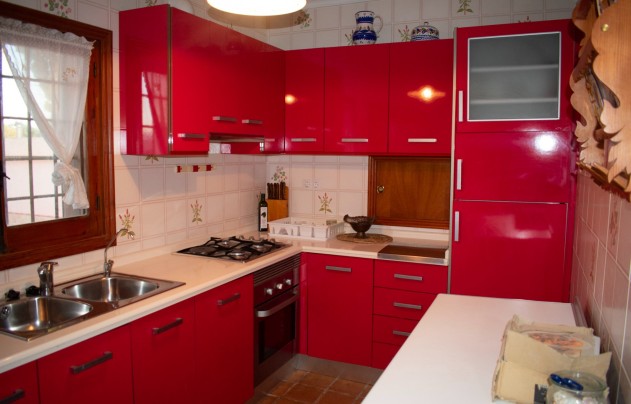 Resale - Villa - Torrevieja