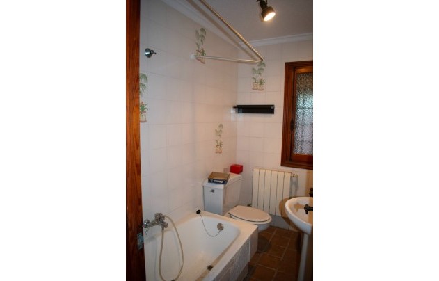 Resale - Villa - Torrevieja