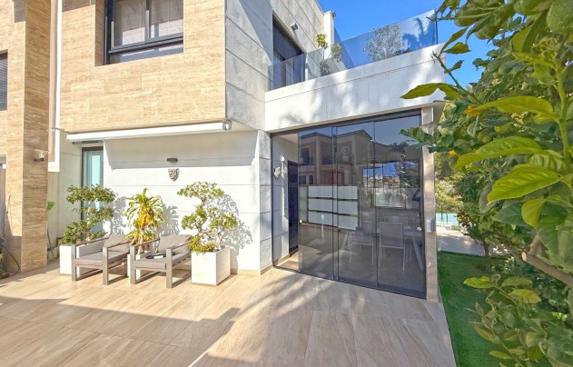 Herverkoop - Villa - Orihuela Costa - Villamartín