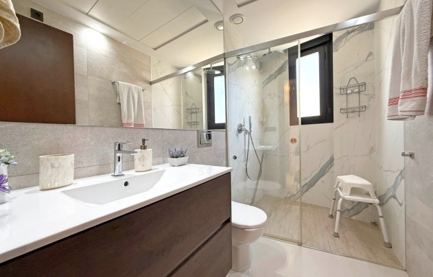 Herverkoop - Villa - Orihuela Costa - Villamartín