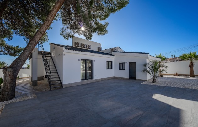 Herverkoop - Villa - Ciudad Quesada - town