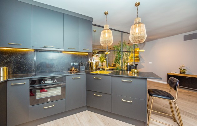 Revente - Apartment - Alicante - Alicante centro