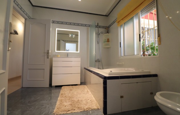 Revente - Villa (detached) - Algorfa - Lomas de La Juliana