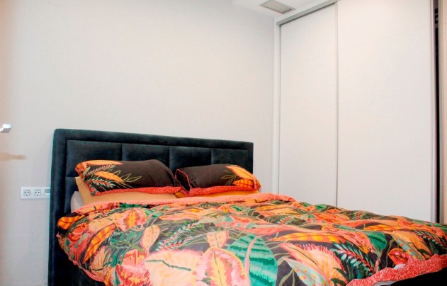 Resale - Villa - Orihuela Costa - Villamartín