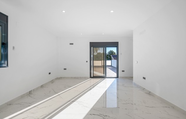 Resale - Villa - Campoamor