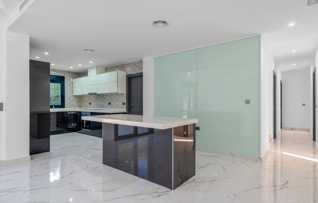 Resale - Villa - Campoamor